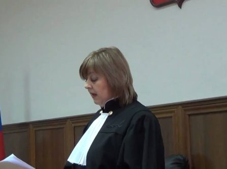 Краматорське безглуздя. Суддя дозволила обшук бійця АТО завдяки його контузії.